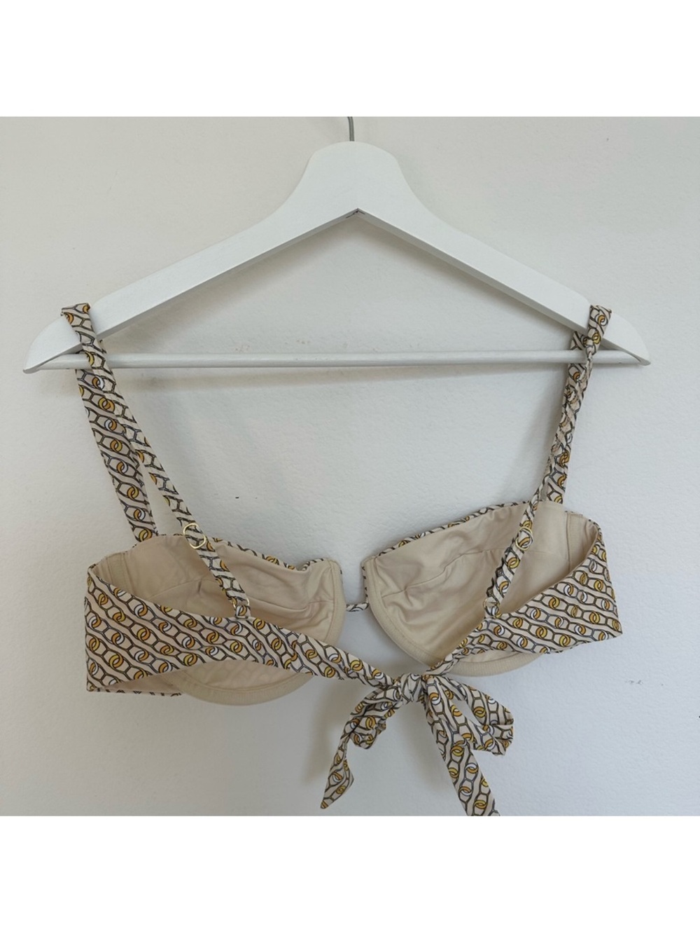 Monday Swimwear Yellow and White Patterned Bikini set with Sarong! 3 piece set! - Picture 4 of 10